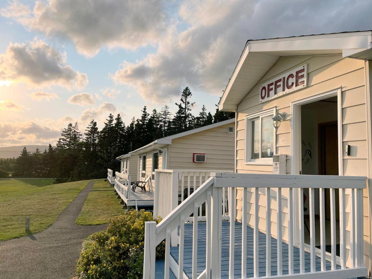 Sea Breeze Cottages Ingonish Exterior foto